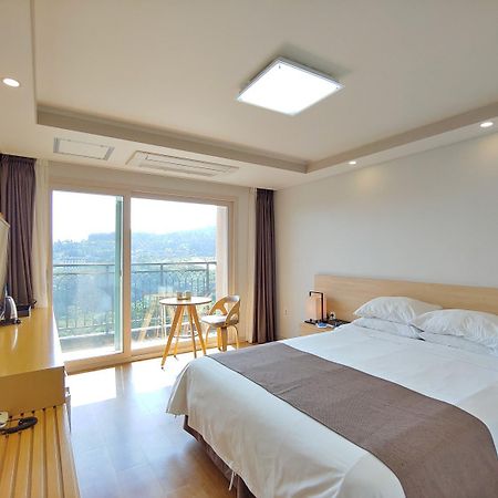 Jeju Lavender Hotel Seogwipo Exterior foto