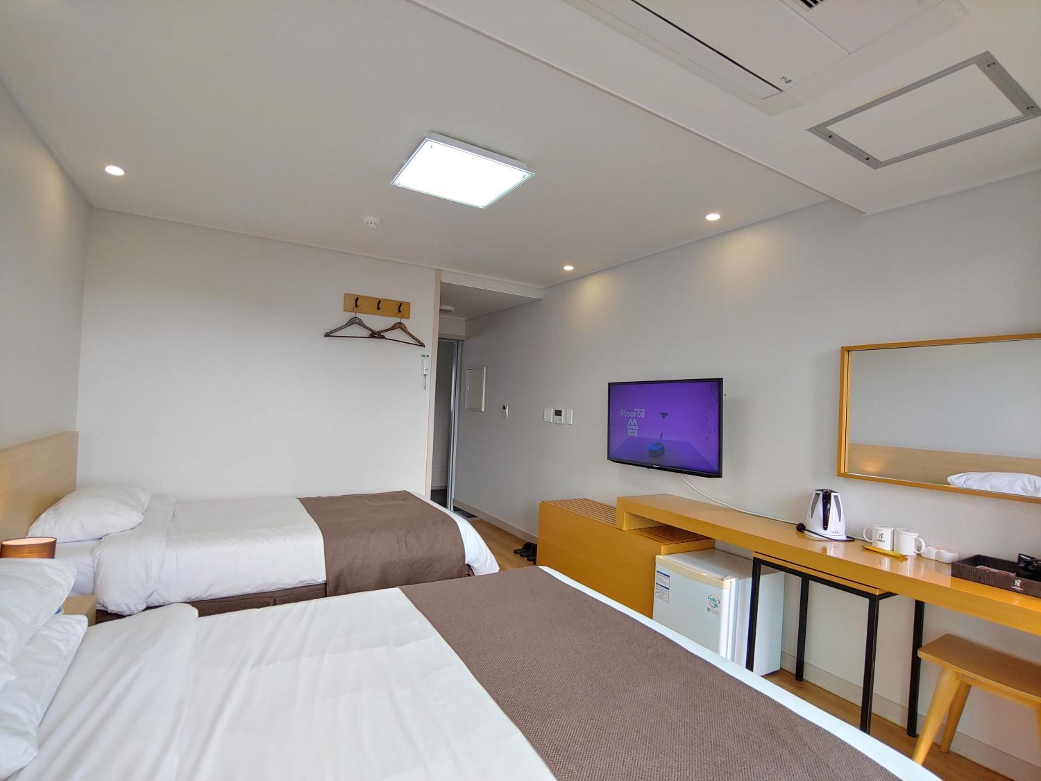 Jeju Lavender Hotel Seogwipo Exterior foto
